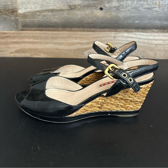 PRADA Womens Patent Leather Peep Toe Buckled Platform Sandals Black EU 40 Read - Picture 2 of 12